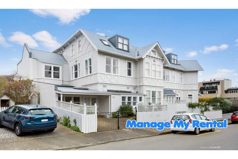 Photo of property in The Villas, 33u3 Hobson Street, Thorndon, Wellington, 6011