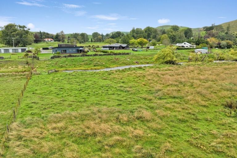 Photo of property in 50 Pukeora Scenic Road, Waipukurau, 4281