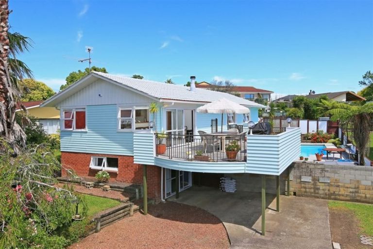 Photo of property in 4 Eyre Street, Henderson, Auckland, 0612