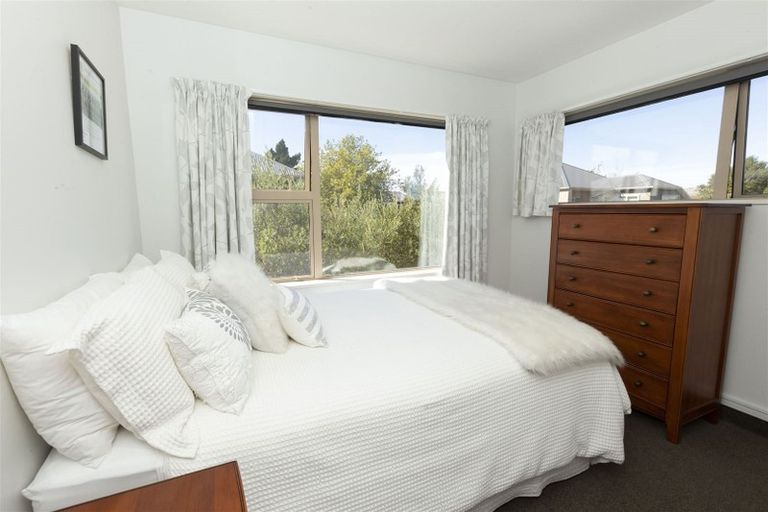 Photo of property in 1 Fieldstone Lane, Spreydon, Christchurch, 8024