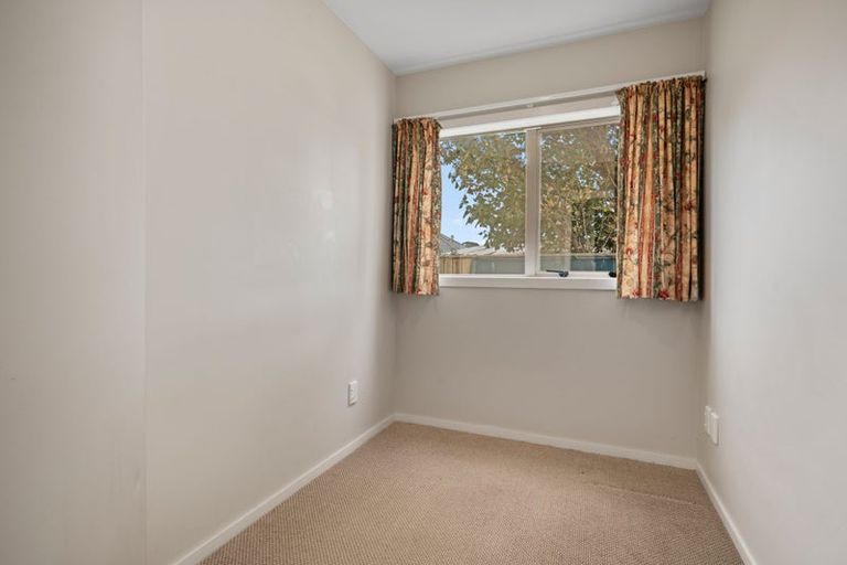 Photo of property in 4a Mana Avenue, Titahi Bay, Porirua, 5022