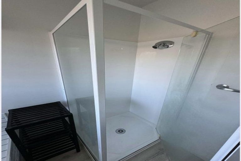 Photo of property in 2/32 Mona Vale Avenue, Riccarton, Christchurch, 8011