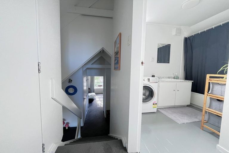 Photo of property in 27 Orissa Crescent, Broadmeadows, Wellington, 6035