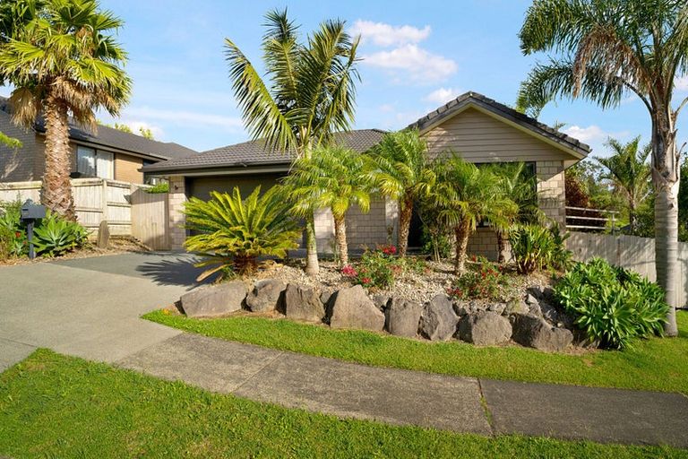 Photo of property in 22 Jezero Drive, Massey, Auckland, 0614