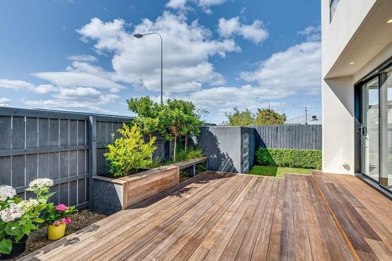 Photo of property in 20a Canon Street, St Albans, Christchurch, 8014