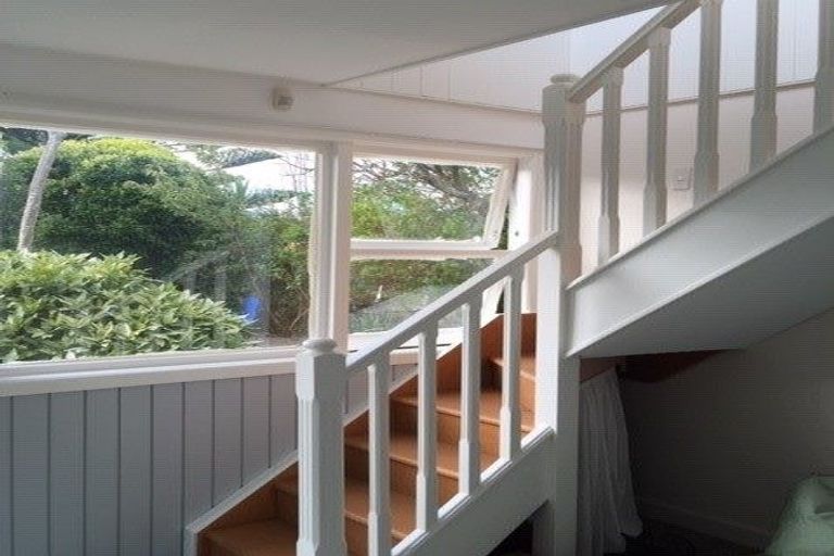Photo of property in 28 Forest Road, Raumati South, Paraparaumu, 5032