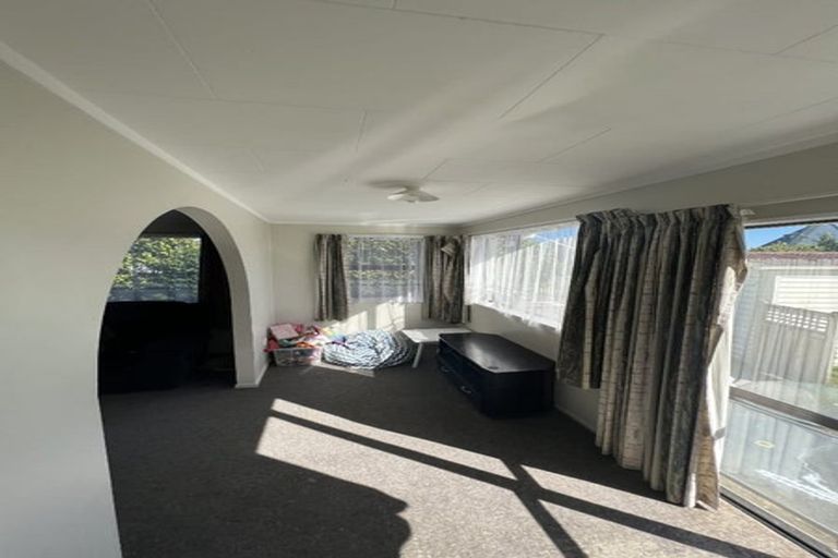 Photo of property in 65 Liverpool Street, Levin, 5510