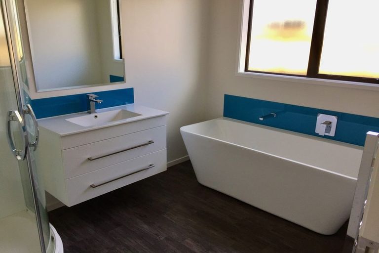 Photo of property in 177 Lakes Boulevard, Pyes Pa, Tauranga, 3112