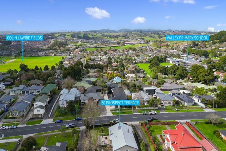 Photo of property in 1/50 Prospect Terrace, Pukekohe, 2120
