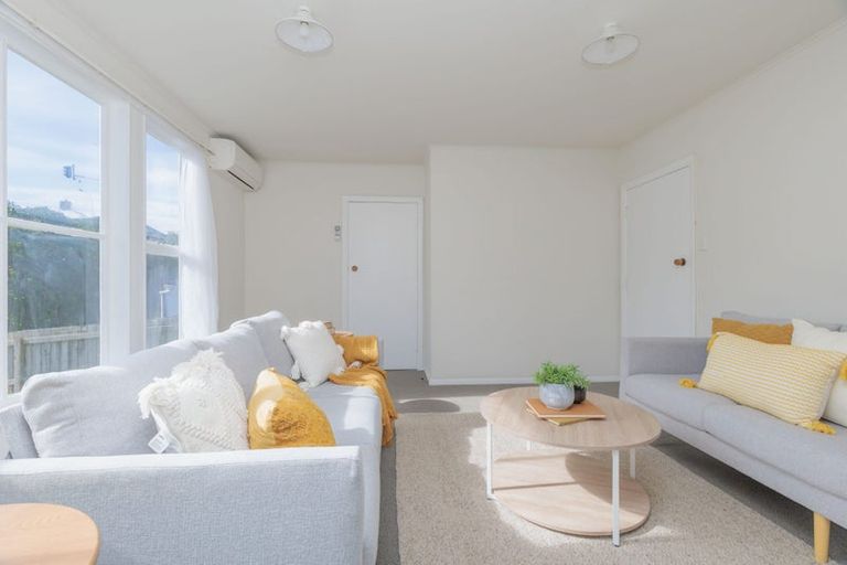 Photo of property in 2f1 Takatimu Way, Johnsonville, Wellington, 6037