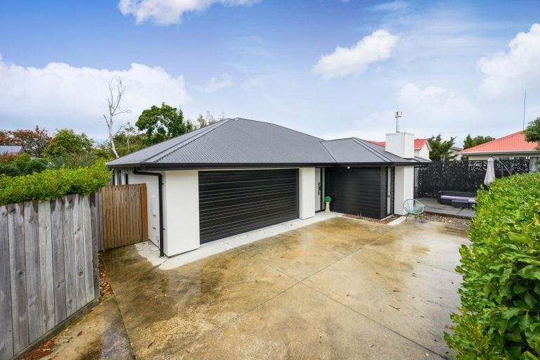 Photo of property in 6 Ngaio Street, West End, Palmerston North, 4412