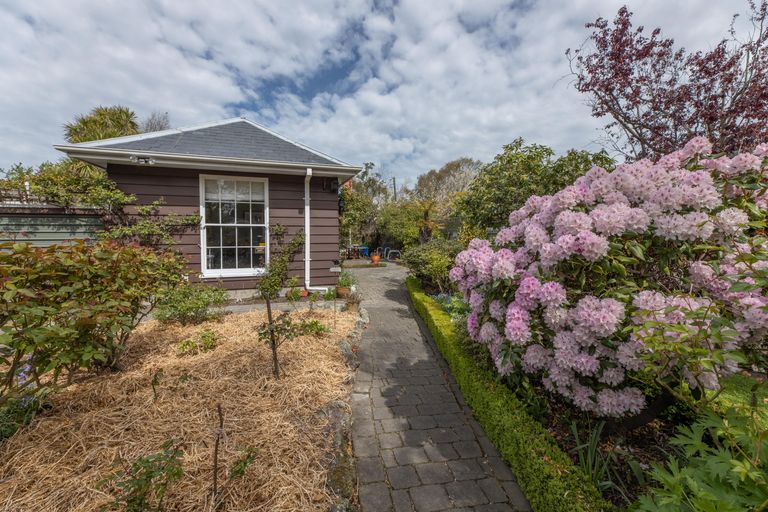Photo of property in 105a Hinau Street, Riccarton, Christchurch, 8041