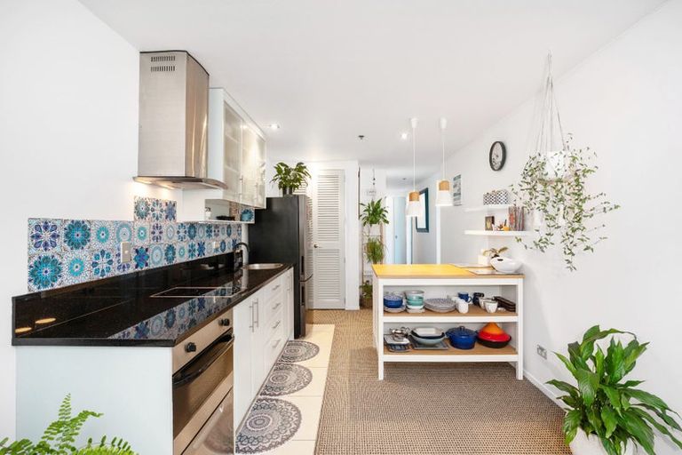 Photo of property in 6 Durham Street, Tauranga, 3110