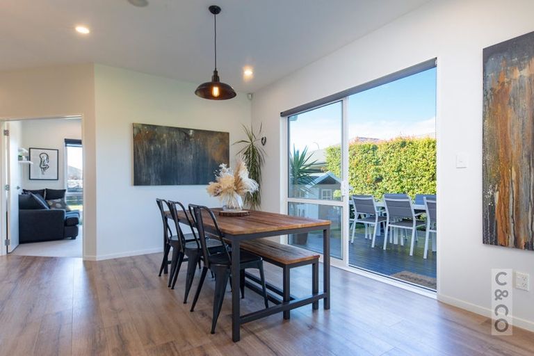 Photo of property in 30 Jelas Drive, Riverhead, 0820