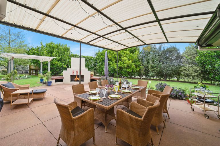 Photo of property in 2a Masters Road, Waiuku, 2681