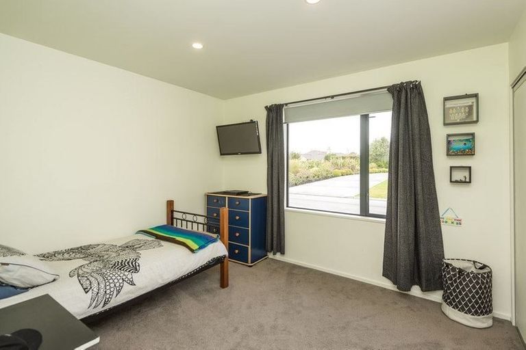 Photo of property in 28a Springwater Avenue, Northwood, Christchurch, 8051