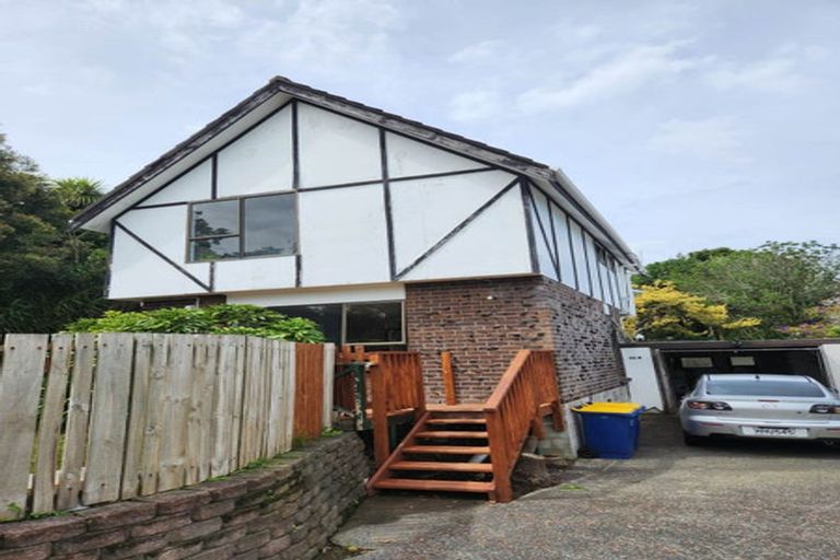 Photo of property in 1/36 Tree View Avenue, Glenfield, Auckland, 0629