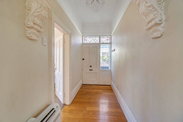 Photo of property in 74 Edward Avenue, Edgeware, Christchurch, 8013