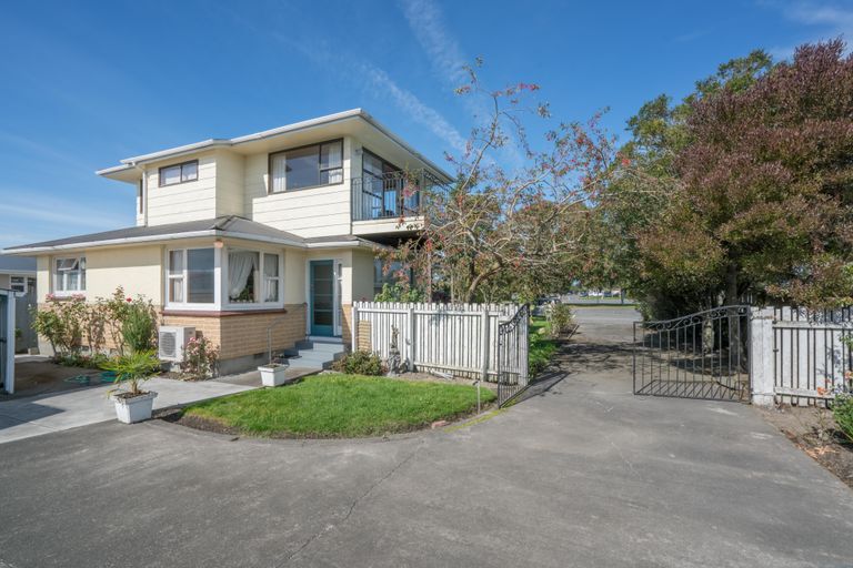 Photo of property in 84 Ohoka Road, Kaiapoi, 7630