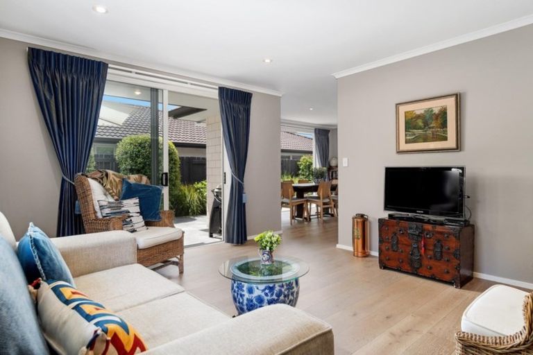 Photo of property in 15 Hansard Place, Bethlehem, Tauranga, 3110