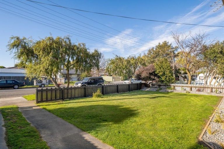 Photo of property in 28 Holdaway Street, Riversdale, Blenheim, 7201