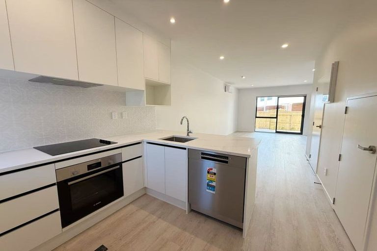 Photo of property in 3/35 Young Crescent, Drury, 2113