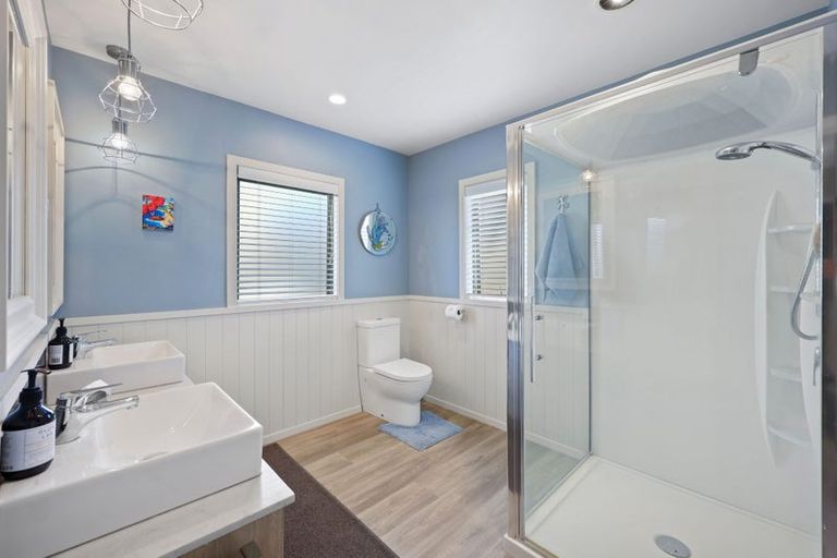 Photo of property in 49 Torkar Road, Clarks Beach, 2122