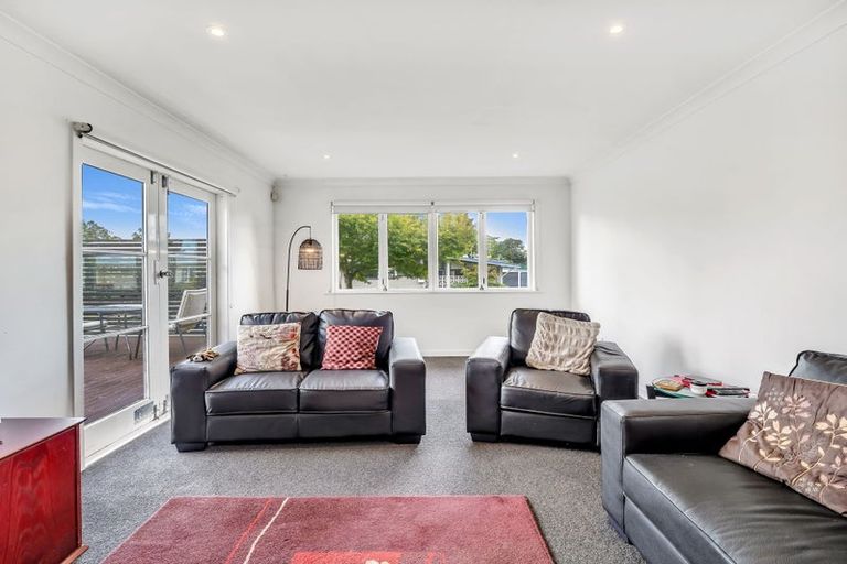 Photo of property in 10 Antrim Place, Hokowhitu, Palmerston North, 4410