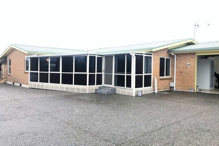 Photo of property in 186 Old Wairoa Road, Papakura, 2110