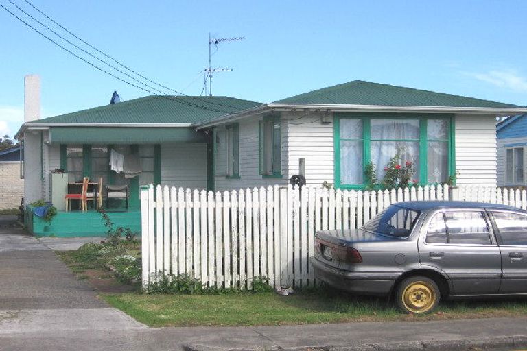 Photo of property in 2/6 Laureston Avenue, Papatoetoe, Auckland, 2025