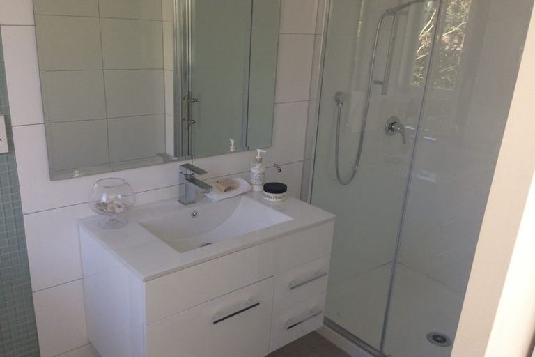 Photo of property in 1/10 Mahara Avenue, Birkenhead, Auckland, 0626