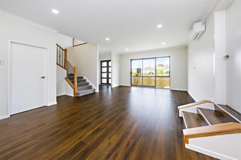 Photo of property in 291 Flat Bush School Road, Flat Bush, Auckland, 2019