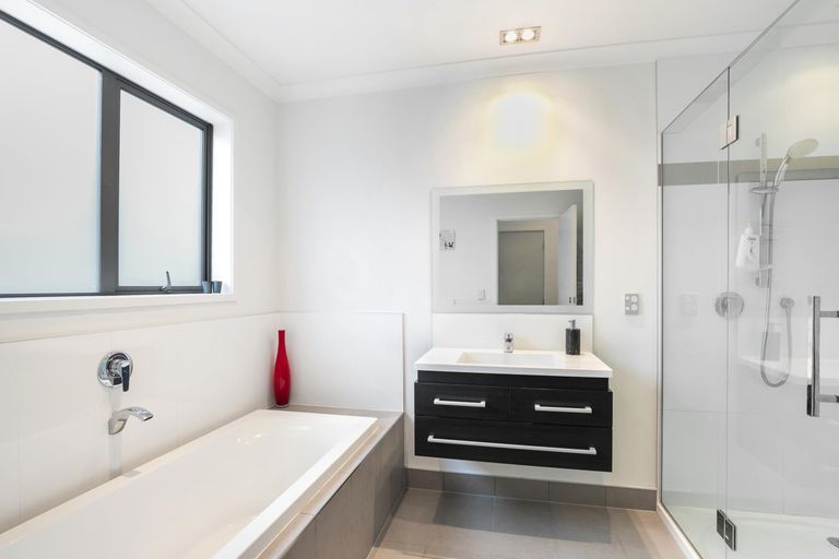 Photo of property in 13 Ploughmans Avenue, Pukekohe, 2120