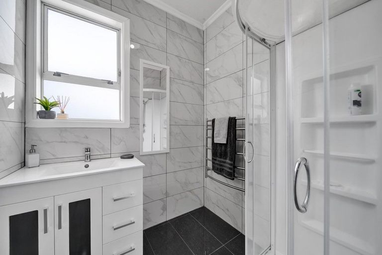 Photo of property in 37 Vogel Street, Hawera, 4610