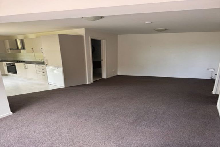 Photo of property in 9/37 Waipa Street, Birkenhead, Auckland, 0626