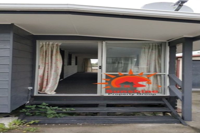 Photo of property in 148 Don Buck Road, Massey, Auckland, 0614