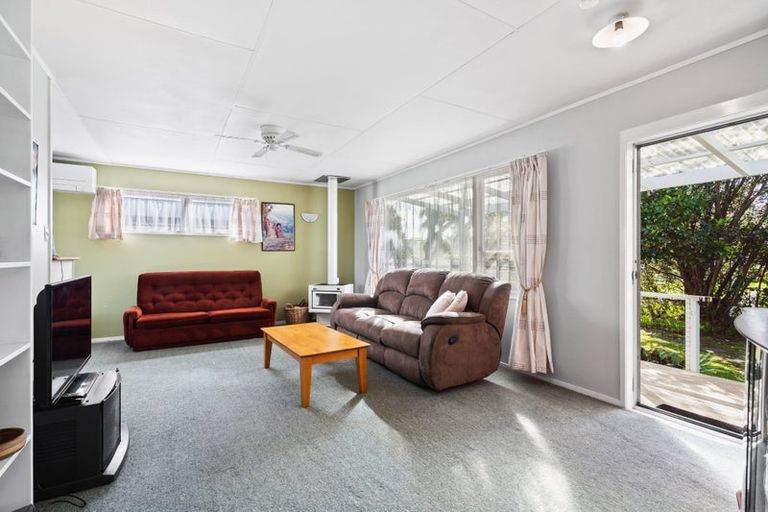 Photo of property in 10 Edge Street, Onerahi, Whangarei, 0110