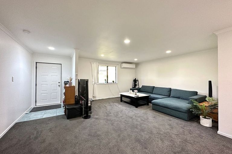 Photo of property in 78 Bluebird Crescent, Unsworth Heights, Auckland, 0632