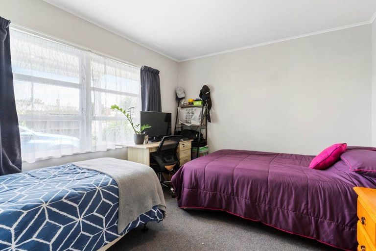 Photo of property in 1/9 Onslow Road, Papakura, 2110