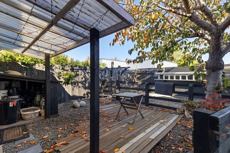 Photo of property in 467 Featherston Street, Palmerston North, 4414