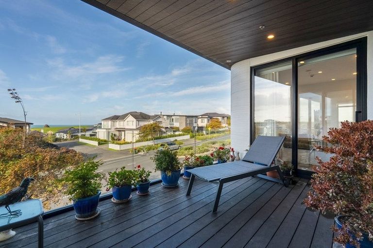 Photo of property in 202/3 Cavalli Road, Long Bay, Auckland, 0630