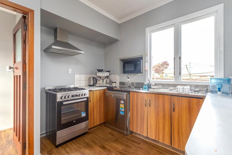 Photo of property in 33 Ashbury Avenue, Waimataitai, Timaru, 7910