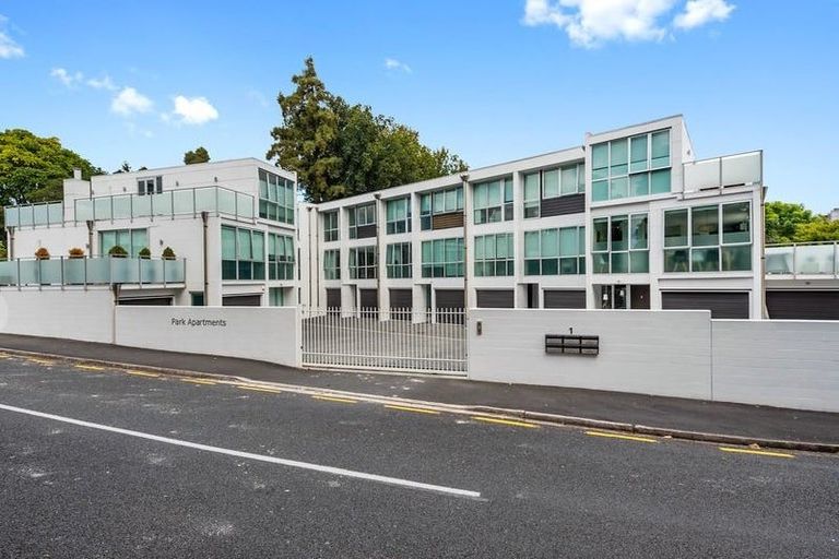 Photo of property in 1u4 Riro Street, Hamilton East, Hamilton, 3216