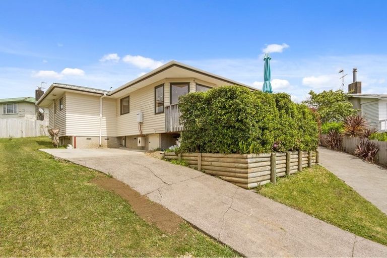 Photo of property in 30 Mason Street, New Lynn, Auckland, 0600