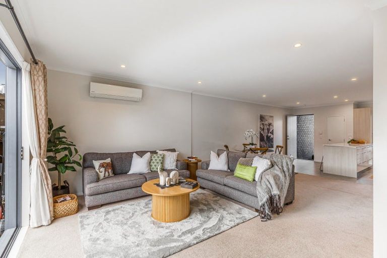 Photo of property in 18 Flounder Road, Hobsonville, Auckland, 0616