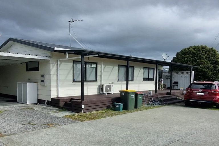 Photo of property in 3/25 Takanini Road, Takanini, 2112