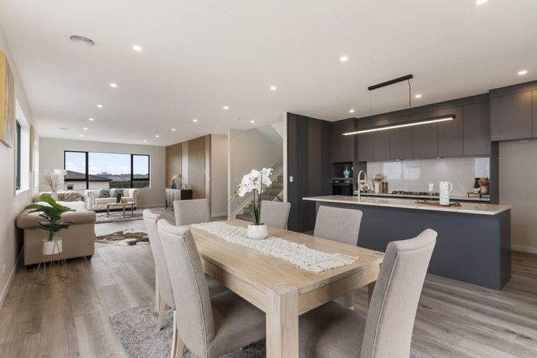 Photo of property in 14 Glann Lane, Flat Bush, 2019