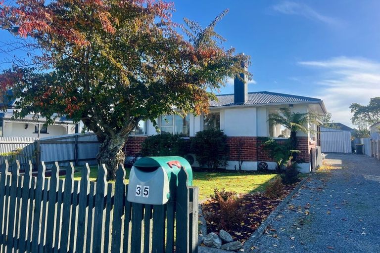 Photo of property in 35 Ormsby Street, Temuka, 7920