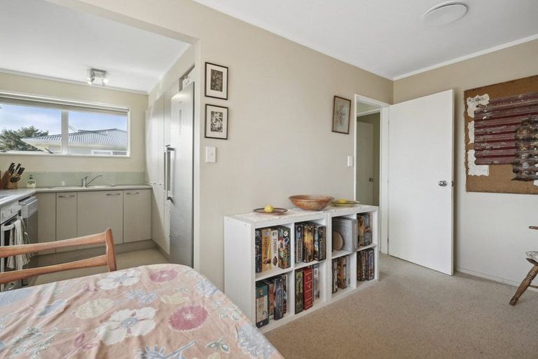 Photo of property in 93 Pikarere Street, Titahi Bay, Porirua, 5022