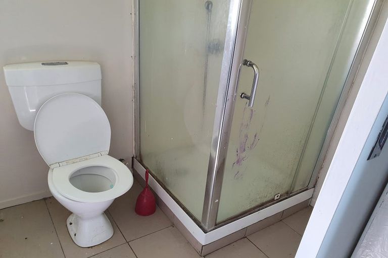 Photo of property in 23a Great South Road, Manurewa, Auckland, 2102